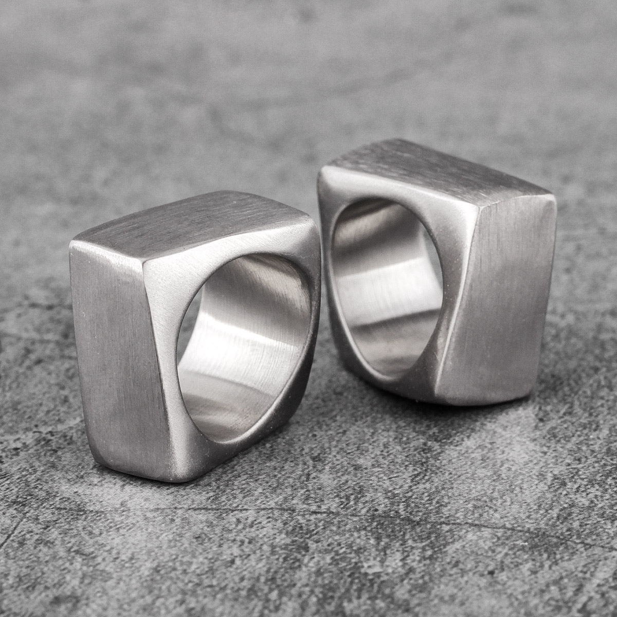 왜곡 된 공간 과장 Heavry 스테인레스 스틸 망 반 - Chrome Hearts Ring 리뷰 및 가격