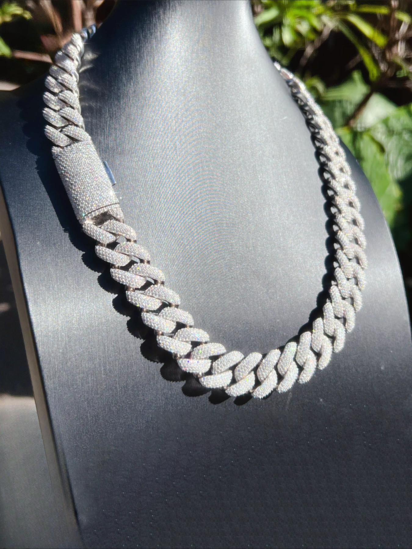 럭셔리 VVS 새로운 디자인 냉각 처리된 VVS 22m - Streetwear Brand Jewelry 리뷰 및 가격